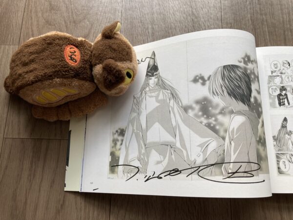 『画業30周年記念 小畑健展 NEVER COMPLETE』の図録に小畑健先生が書いて下さったサイン